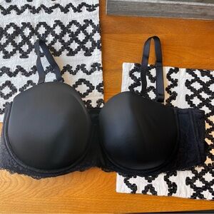 TORRID Curve Bombshell Everyday Strapless Convertible underwire Bra 50D